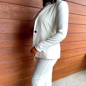 Mural White, Stylish Blazer size M